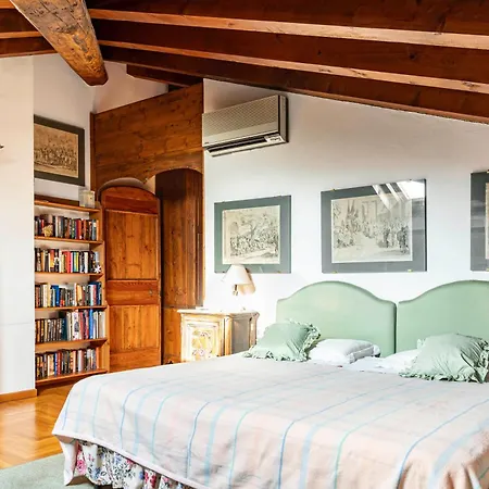Apartment Cozy And Charming In Veronacenter With Parking Verona